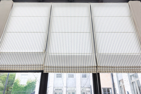 automatic roman blinds