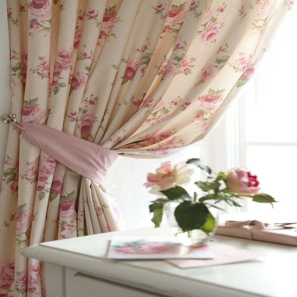 eyelet curtains